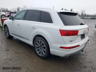 2018 Audi Q7 Premium Plus with VIN WA1LHAF77JD045828, listed as a IAAI auction lot 41631378 with 63,199 mi miles. Bid and sale history available at carsss.com. Image 3.