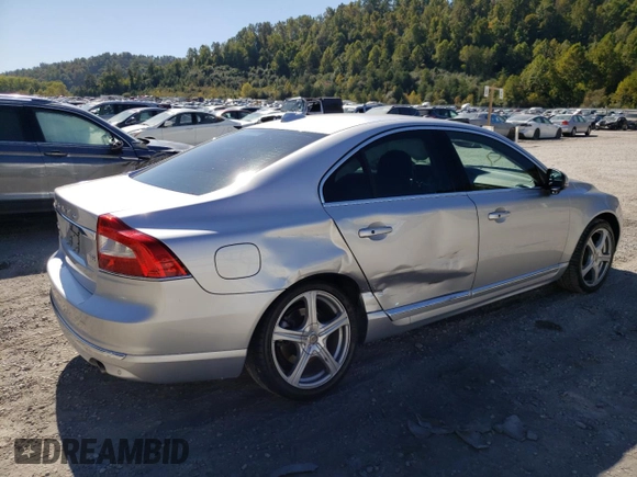 2016 Volvo S80 T5 Drive-E Platinum z VIN YV140MAM7G1196981, wystawiony jako Copart lot #70409363 z przebiegiem 68 138 mil mil oraz . Historia ofert i sprzedaży dostępna na DreamBid. Obrazek 3.