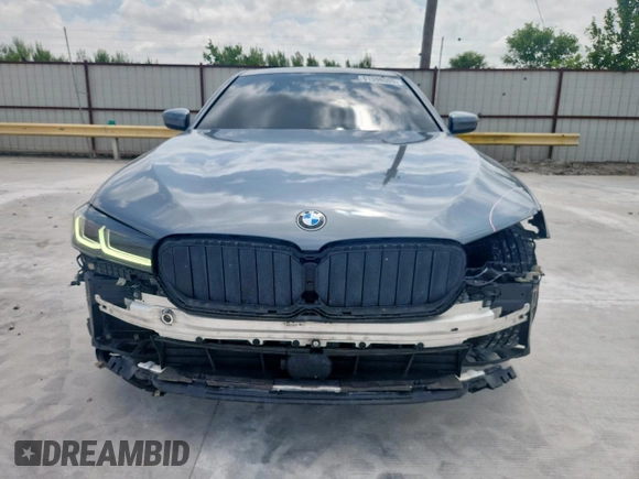 2022 BMW 5 Series 530i with VIN WBA53BH00NWX59634, listed as a Copart auction lot 61598505 with 69,130 mi miles and Salvage title. Bid and sale history available at DreamBid. Image 5.