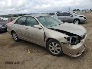 2005 Toyota Camry LE with VIN 4T1BF30K65U082774, listed as a Copart auction lot 52586035 with 119,968 mi miles and Clean Title. Bid and sale history available at DreamBid. Image 4.