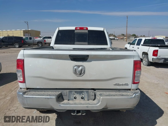 2022 Ram 2500 Tradesman с VIN 3C6UR5CL1NG322828, выставлен на аукционе IAAI как лот 41558823 с пробегом 142 287 миль миль и . История ставок и продаж доступна на DreamBid. Изображение 16.