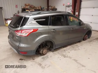 2014 Ford Escape SE with VIN 1FMCU9GX8EUD55597, listed as a IAAI auction lot 41870023 with 150,889 mi miles. Bid and sale history available at carsss.com. Image 4.