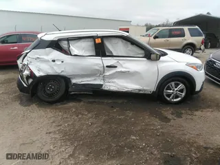 2020 Nissan Kicks S with VIN 3N1CP5BV7LL534086, listed as a IAAI auction lot 41804454 with 83,278 mi miles. Bid and sale history available at carsss.com. Image 13.