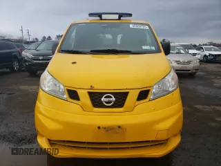 2014 Nissan NV200 z VIN 3N8CM0JTXEK690600, wystawiony jako Copart lot #50808765 z przebiegiem 392 670 mil mil oraz Czysty tytuł • Clean title. Historia ofert i sprzedaży dostępna na DreamBid. Obrazek 5.