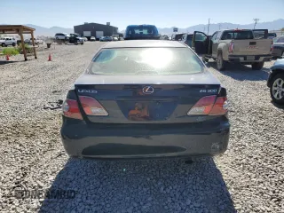 2002 Lexus ES 300 with VIN JTHBF30G720072725, listed as a Copart auction lot 61792275 with 196,805 mi miles and Salvage title. Bid and sale history available at DreamBid. Image 6.