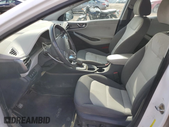 2020 Hyundai Ioniq SE with VIN KMHC75LC0LU186434, listed as a Copart auction lot 58251755 with 131,785 mi miles and Salvage title. Bid and sale history available at DreamBid. Image 7.