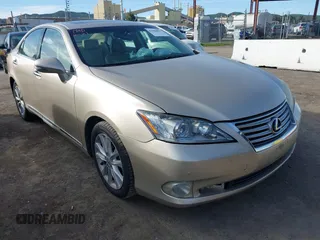 2010 Lexus ES 330 z VIN JTHBK1EG0A2392593, wystawiony jako IAAI lot #41604075 z przebiegiem 232 031 mil mil oraz . Historia ofert i sprzedaży dostępna na DreamBid. Obrazek 1.
