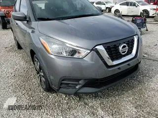 2019 Nissan Kicks SR z VIN 3N1CP5CU7KL547165, wystawiony jako Copart lot #49992975 z przebiegiem 98 357 mil mil oraz Nie do naprawy • Non repairable. Historia ofert i sprzedaży dostępna na DreamBid. Obrazek 14.