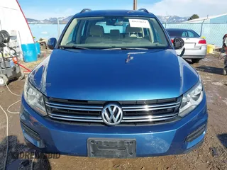 2017 Volkswagen Tiguan S with VIN WVGBV7AX4HK029852, listed as a IAAI auction lot 41654651 with 37,759 mi miles and . Bid and sale history available at DreamBid. Image 13.