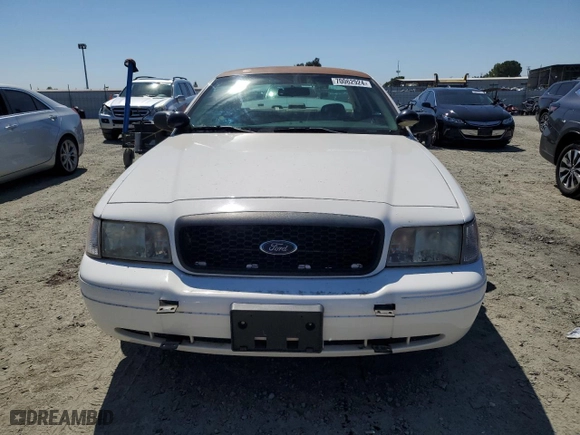 2008 Ford Police Interceptor with VIN 2FAFP71V38X129264, listed as a Copart auction lot 70062924 with 120,931 mi miles and Salvage Title. Bid and sale history available at carsss.com. Image 5.