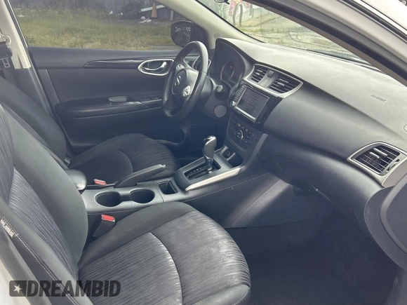 2019 Nissan Sentra SV z VIN 3N1AB7AP5KY428791, wystawiony jako Copart lot #60102005 z przebiegiem 130 972 mil mil oraz Czysty tytuł • Clean title. Historia ofert i sprzedaży dostępna na DreamBid. Obrazek 5.