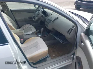 2006 Nissan Altima SL with VIN 1N4BL11D16C268852, listed as a IAAI auction lot 41270971 with 245,513 mi miles and . Bid and sale history available at DreamBid. Image 5.