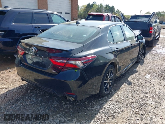 2021 Toyota Camry SE Nightshade with VIN 4T1G11AK1MU408163, listed as a IAAI auction lot 41918118 with 111,874 mi miles and . Bid and sale history available at carsss.com. Image 4.