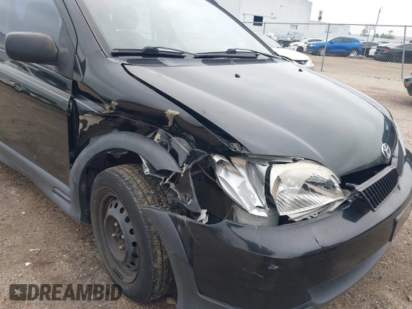 2000 Toyota ECHO z VIN JTDBT1231Y0098187, wystawiony jako IAAI lot #41611994 z przebiegiem 94 750 mil mil oraz . Historia ofert i sprzedaży dostępna na DreamBid. Obrazek 17.