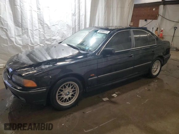 2000 BMW 5 Series 528iA with VIN WBADM6342YGU16431, listed as a Copart auction lot 45346575 with 99,799 mi miles and Salvage Title. Bid and sale history available at carsss.com. Image 1.