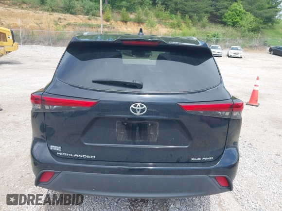 2022 Toyota Highlander XLE z VIN 5TDGZRBH3NS587245, wystawiony jako IAAI lot #42146453 z przebiegiem 74 909 mil mil oraz . Historia ofert i sprzedaży dostępna na DreamBid. Obrazek 16.