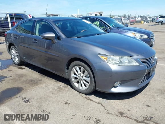 2013 Lexus ES 300h with VIN JTHBW1GG6D2033481, listed as a IAAI auction lot 42262327 with 162,138 mi miles and . Bid and sale history available at DreamBid. Image 1.