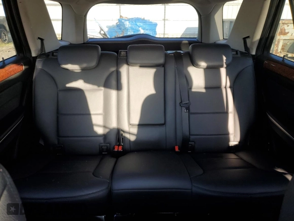 2009 Mercedes-Benz M 350 with VIN 4JGBB86E99A529602, listed as a Copart auction lot 52436885 with 315,302 mi miles and Salvage Title. Bid and sale history available at DreamBid. Image 10.