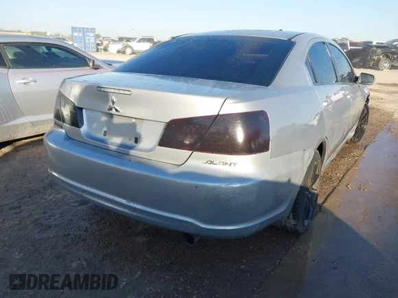 2012 Mitsubishi Galant FE z VIN 4A32B2FF3CE012240, wystawiony jako IAAI lot #41916967 z przebiegiem 200 436 mil mil oraz . Historia ofert i sprzedaży dostępna na DreamBid. Obrazek 4.