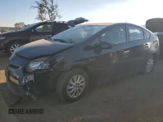 2014 Toyota Prius with VIN JTDKN3DP1E3063407, listed as a Copart auction lot 84745394 with 233,318 mi miles and Salvage title. Bid and sale history available at DreamBid. Image 1.