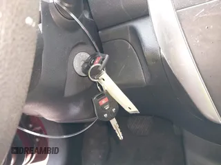 2016 Nissan Versa S z VIN 3N1CN7AP9GL850244, wystawiony jako IAAI lot #42254319 z przebiegiem 87 728 mil mil oraz . Historia ofert i sprzedaży dostępna na DreamBid. Obrazek 11.