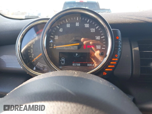 2014 MINI Hardtop with VIN WMWXM5C53ET933238, listed as a IAAI auction lot 41871315 with 83,788 mi miles and . Bid and sale history available at DreamBid. Image 7.