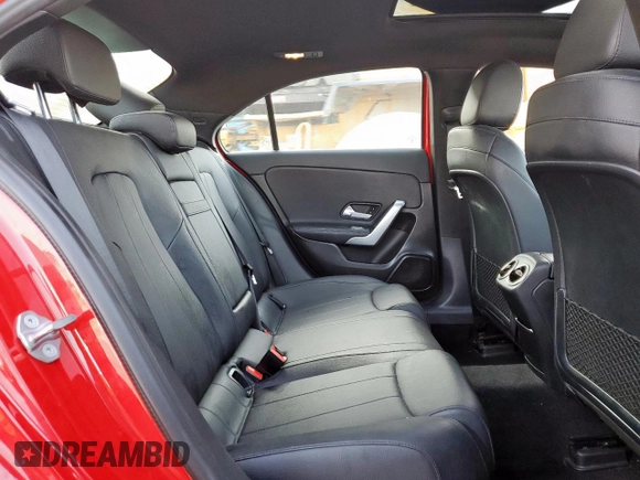 2020 Mercedes-Benz A 220 z VIN WDD3G4EB3LW040610, wystawiony jako Copart lot #59010025 z przebiegiem 36 846 mil mil oraz Szkoda całkowita • Salvage title. Historia ofert i sprzedaży dostępna na DreamBid. Obrazek 10.