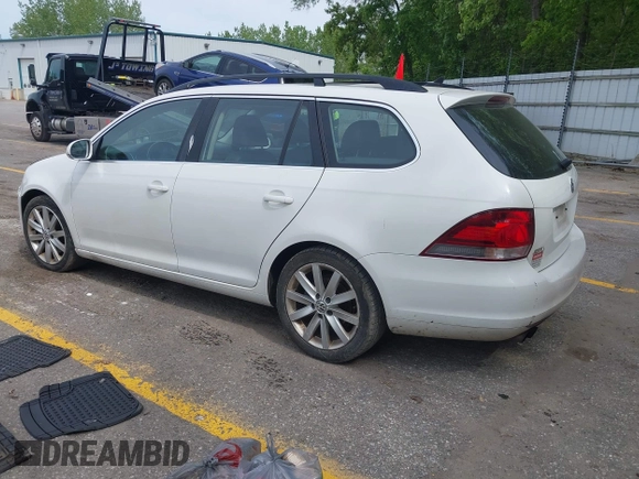 2014 Volkswagen Jetta TDI w/Sunroof с VIN 3VWPL7AJ0EM604381, выставлен на аукционе IAAI как лот 42362066 с пробегом 159 274 миль миль и . История ставок и продаж доступна на DreamBid. Изображение 3.