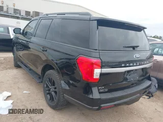 2022 Ford Expedition XLT with VIN 1FMJU1HT4NEA56445, listed as a IAAI auction lot 41301003 with 24,996 mi miles. Bid and sale history available at carsss.com. Image 3.