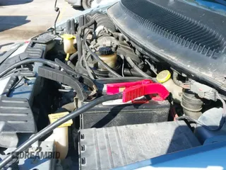 2005 Dodge Caravan SE с VIN 1D4GP24R65B166987, выставлен на аукционе IAAI как лот 40475259 с пробегом 240 797 миль миль и . История ставок и продаж доступна на DreamBid. Изображение 19.