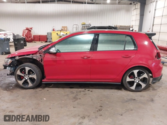 2015 Volkswagen Golf GTI SE with VIN 3VW5T7AU8FM087513, listed as a IAAI auction lot 41095244 with 84,064 mi miles. Bid and sale history available at carsss.com. Image 14.