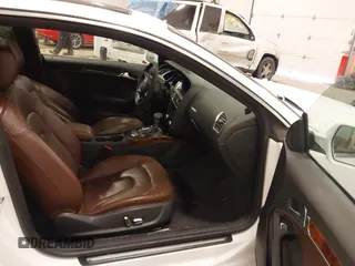 2013 Audi A5 Premium Plus z VIN WAULFAFR7DA012604, wystawiony jako IAAI lot #41562285 z przebiegiem 121 000 mil mil oraz . Historia ofert i sprzedaży dostępna na DreamBid. Obrazek 5.