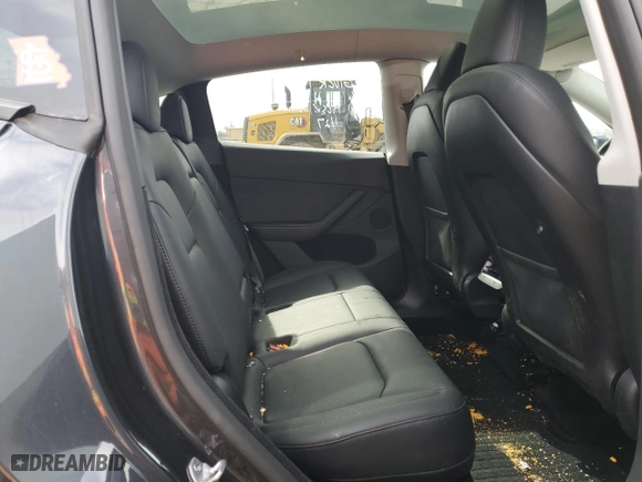 2024 Tesla Model Y Long Range with VIN 7SAYGDEE3RA244878, listed as a Copart auction lot 45097225 with 10,323 mi miles and Salvage Title. Bid and sale history available at carsss.com. Image 10.