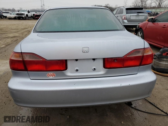 1998 Honda Accord DX z VIN 1HGCF8642WA186214, wystawiony jako Copart lot #86546144 z przebiegiem 233 786 mil mil oraz Szkoda całkowita • Salvage title. Historia ofert i sprzedaży dostępna na DreamBid. Obrazek 6.