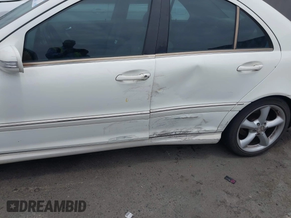 2005 Mercedes-Benz C 230 Kompressor with VIN WDBRF40J45F716960, listed as a IAAI auction lot 42773363 with 270,603 mi miles and . Bid and sale history available at DreamBid. Image 6.