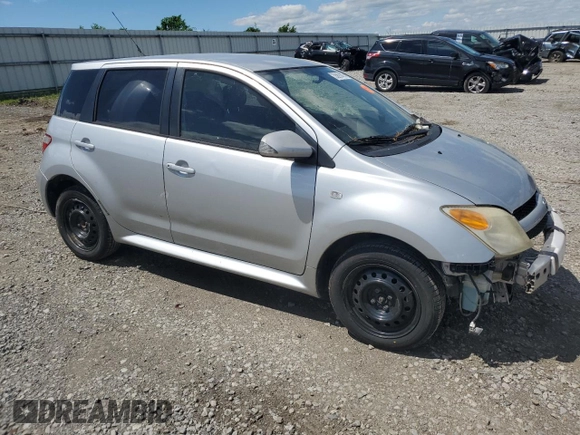 2006 Scion xA z VIN JTKKT624960165579, wystawiony jako Copart lot #55891475 z przebiegiem 81 165 mil mil oraz Szkoda całkowita • Salvage title. Historia ofert i sprzedaży dostępna na DreamBid. Obrazek 4.