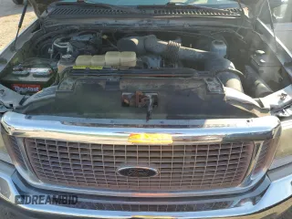 2003 Ford Excursion XLT with VIN 1FMNU41S83EA49547, listed as a Copart auction lot 77153684 with Not Provided miles and Clean Title. Bid and sale history available at DreamBid. Image 12.