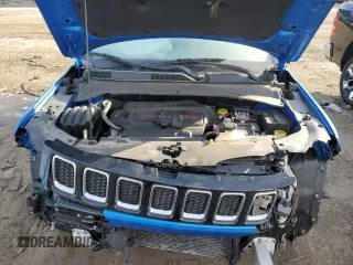 2018 Jeep Compass Latitude with VIN 3C4NJCBB0JT240818, listed as a Copart auction lot 47291675 with 64,679 mi miles and Salvage Title. Bid and sale history available at carsss.com. Image 14.