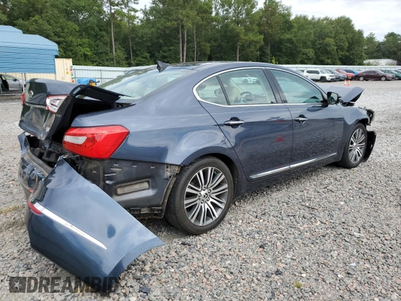 2014 Kia Cadenza Premium with VIN KNALN4D75E5139772, listed as a Copart auction lot 70265124 with 57,907 mi miles and Salvage Title. Bid and sale history available at carsss.com. Image 3.