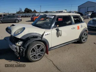 2006 MINI Hardtop S with VIN WMWRE33536TL22282, listed as a Copart auction lot 41832325 with Not Provided miles and Salvage Title. Bid and sale history available at DreamBid. Image 1.