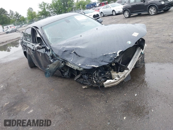 2005 BMW 5 Series 530i z VIN WBANA735X5B819688, wystawiony jako IAAI lot #42204101 z przebiegiem Nie podano mil oraz . Historia ofert i sprzedaży dostępna na DreamBid. Obrazek 1.