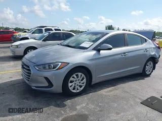 2017 Hyundai Elantra SE z VIN 5NPD74LF6HH126348, wystawiony jako IAAI lot #42362683 z przebiegiem 165 431 mil mil oraz . Historia ofert i sprzedaży dostępna na DreamBid. Obrazek 18.