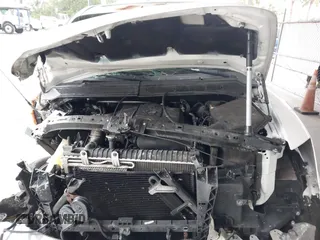 2015 Nissan Titan SV z VIN 1N6BA0ED1FN502929, wystawiony jako IAAI lot #42431227 z przebiegiem 138 394 mil mil oraz . Historia ofert i sprzedaży dostępna na DreamBid. Obrazek 10.