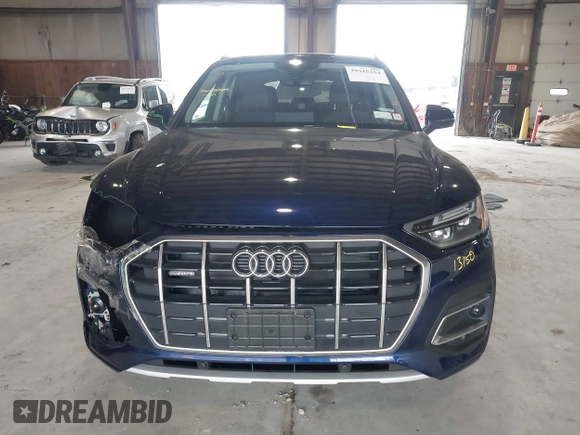 2024 Audi Q5 Premium with VIN WA1ABAFY2R2005133, listed as a IAAI auction lot 39315354 with 4,224 mi miles. Bid and sale history available at carsss.com. Image 13.