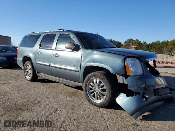 2008 GMC Yukon XL SLT 4SB with VIN 1GKFC16028J141077, listed as a Copart auction lot 42643305 with Not Provided miles and Salvage Title. Bid and sale history available at carsss.com. Image 4.