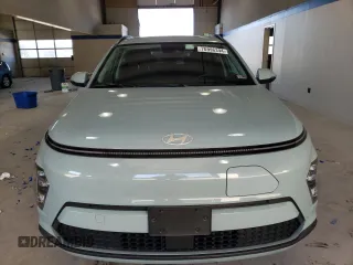 2024 Hyundai Kona SEL with VIN KM8HC3A62RU005782, listed as a Copart auction lot 76996344 with 2,974 mi miles and Salvage Title. Bid and sale history available at DreamBid. Image 5.
