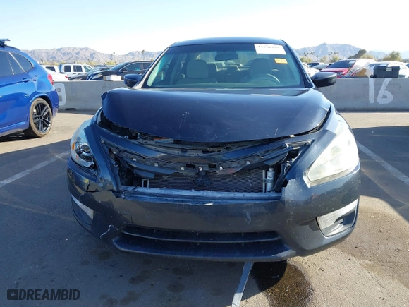 2014 Nissan Altima 2.5 SV with VIN 1N4AL3AP0EC264162, listed as a IAAI auction lot 41766855 with 135,091 mi miles. Bid and sale history available at carsss.com. Image 6.