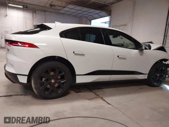 2019 Jaguar I-Pace HSE с VIN SADHD2S19K1F65778, выставлен на аукционе IAAI как лот 41370851 с пробегом 52 061 миль миль и . История ставок и продаж доступна на DreamBid. Изображение 14.