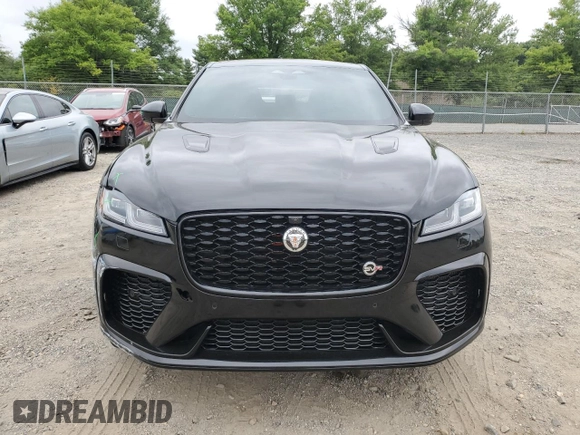 2024 Jaguar F-Pace SVR с VIN SADCZ2EE5RA737077, выставлен на аукционе Copart как лот 65398014 с пробегом 6 184 миль миль и Списание • Salvage title. История ставок и продаж доступна на DreamBid. Изображение 5.