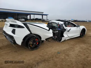 2021 Chevrolet Corvette 3LT z VIN 1G1YC2D48M5102649, wystawiony jako Copart lot #45245515 z przebiegiem Nie podano mil oraz Szkoda całkowita • Salvage title. Historia ofert i sprzedaży dostępna na DreamBid. Obrazek 3.